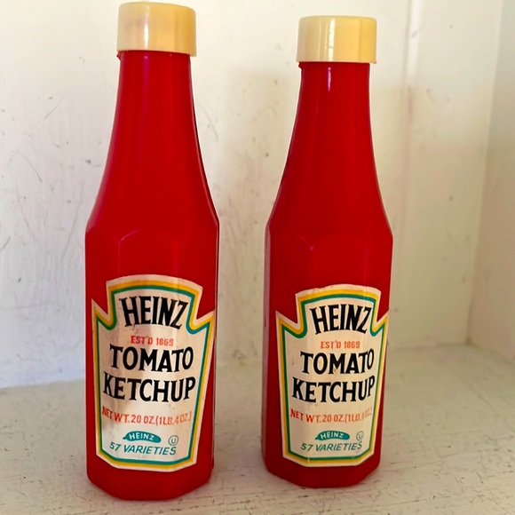 Other - Vintage red Heinz salt & pepper shakers.